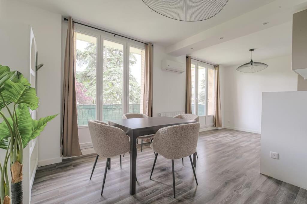 Le Pressense, Ideal Sejour Pro Ou Familiale Vénissieux Exterior foto